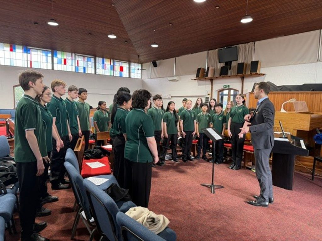 Australian Children's Choir rehearsing in Italian for Vatican journey.